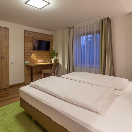 Gaestehaus Burgblick Bisingen Habitación foto
