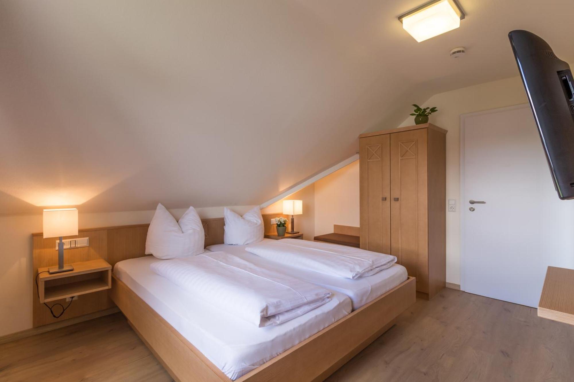 Gaestehaus Burgblick Bisingen Habitación foto