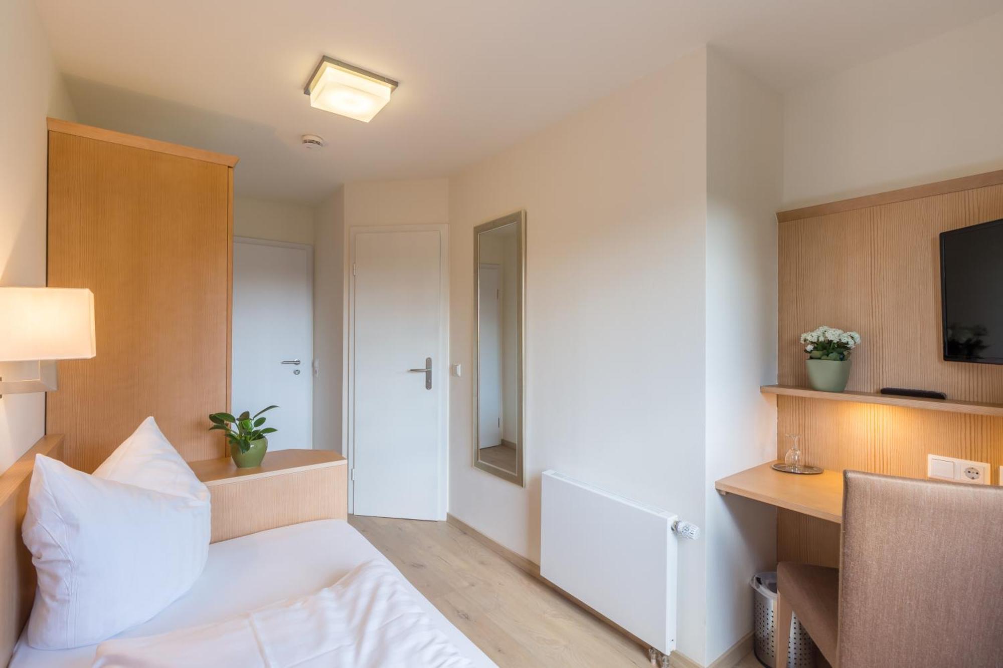 Gaestehaus Burgblick Bisingen Habitación foto